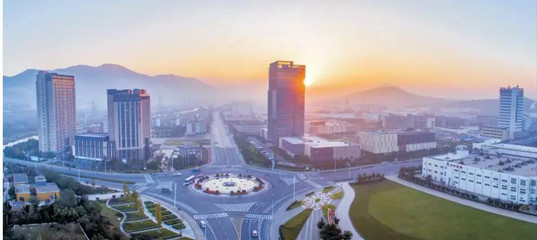 連云港市開發(fā)區(qū):搶抓"三區(qū)疊加"機(jī)遇 跑出發(fā)展加速度